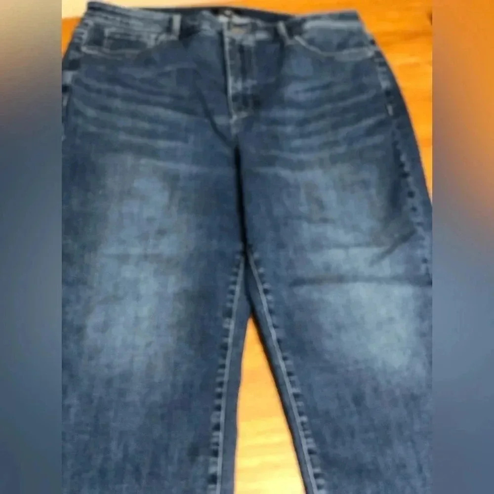 NYDJ Dark Blue Cropped Ankle Jeans